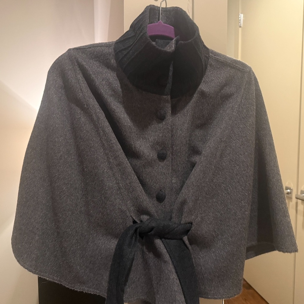 Chic Gray Women's Cape Jacket With Tie Waist